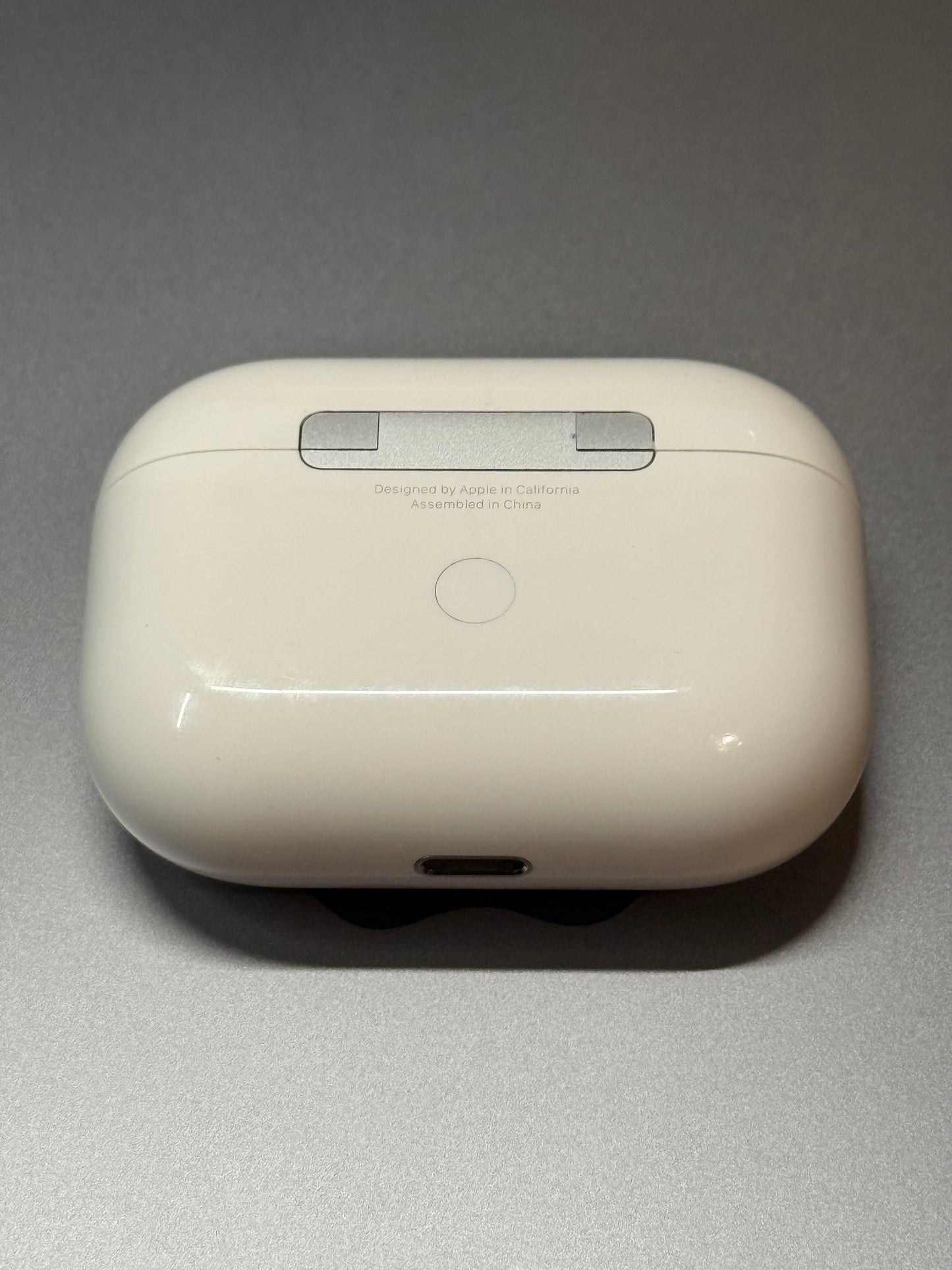 Apple AirPods Pro 1st Gen Charging Case β Model A2190 (Lightning & Wireless Charging)