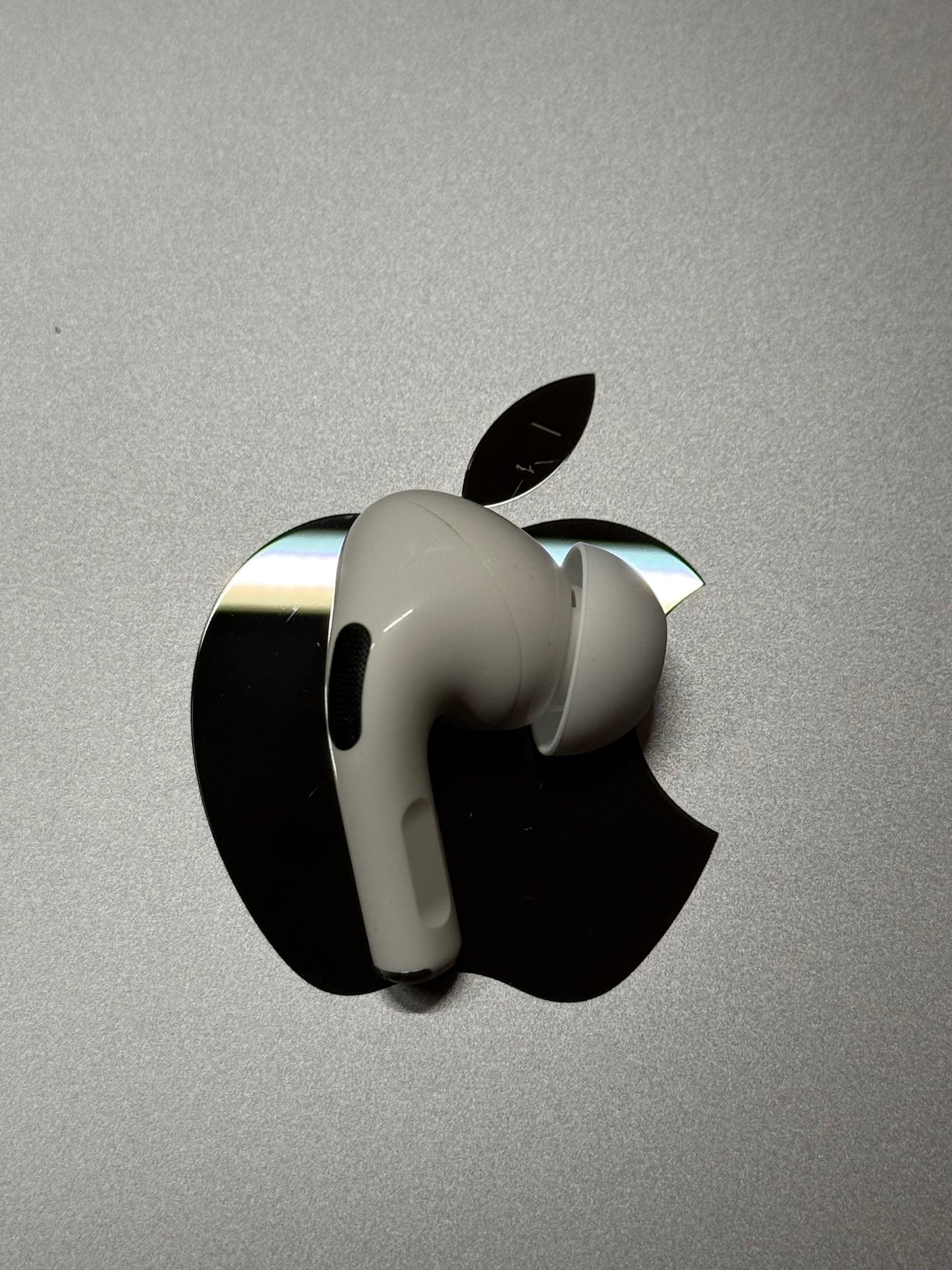 Genuine Apple AirPods Pro 1st Gen (Right Side Only) Replacement - Model A2083