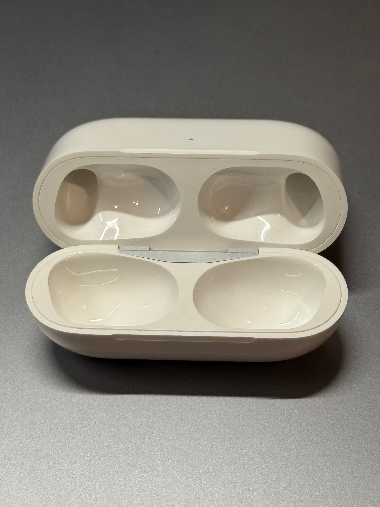 Apple AirPods Pro 1st Gen Charging Case – Model A2190 (Lightning & Wireless Charging)