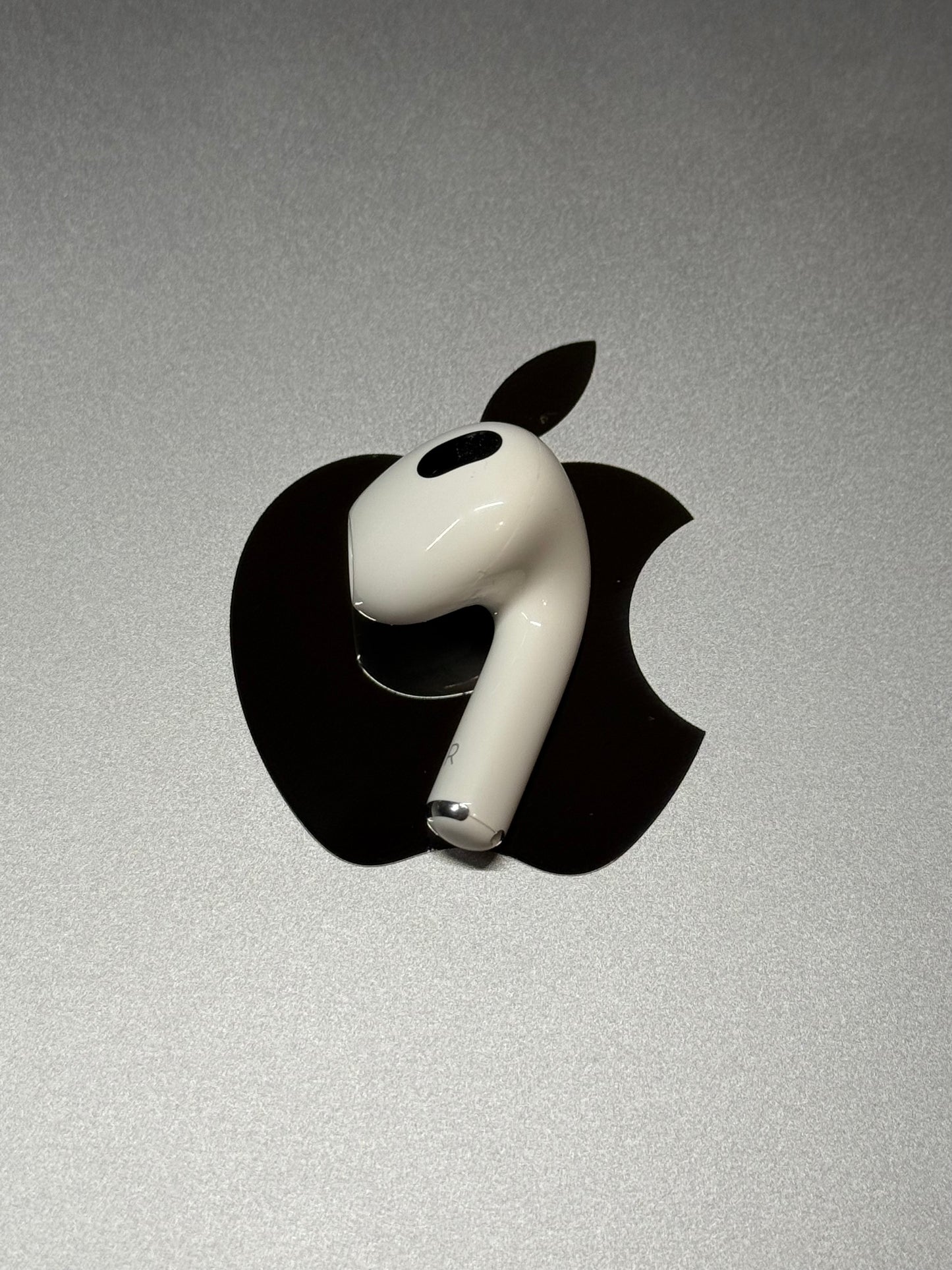 Apple AirPods 3rd Gen Right Earbud Replacement - Model A2565 - Genuine & Tested