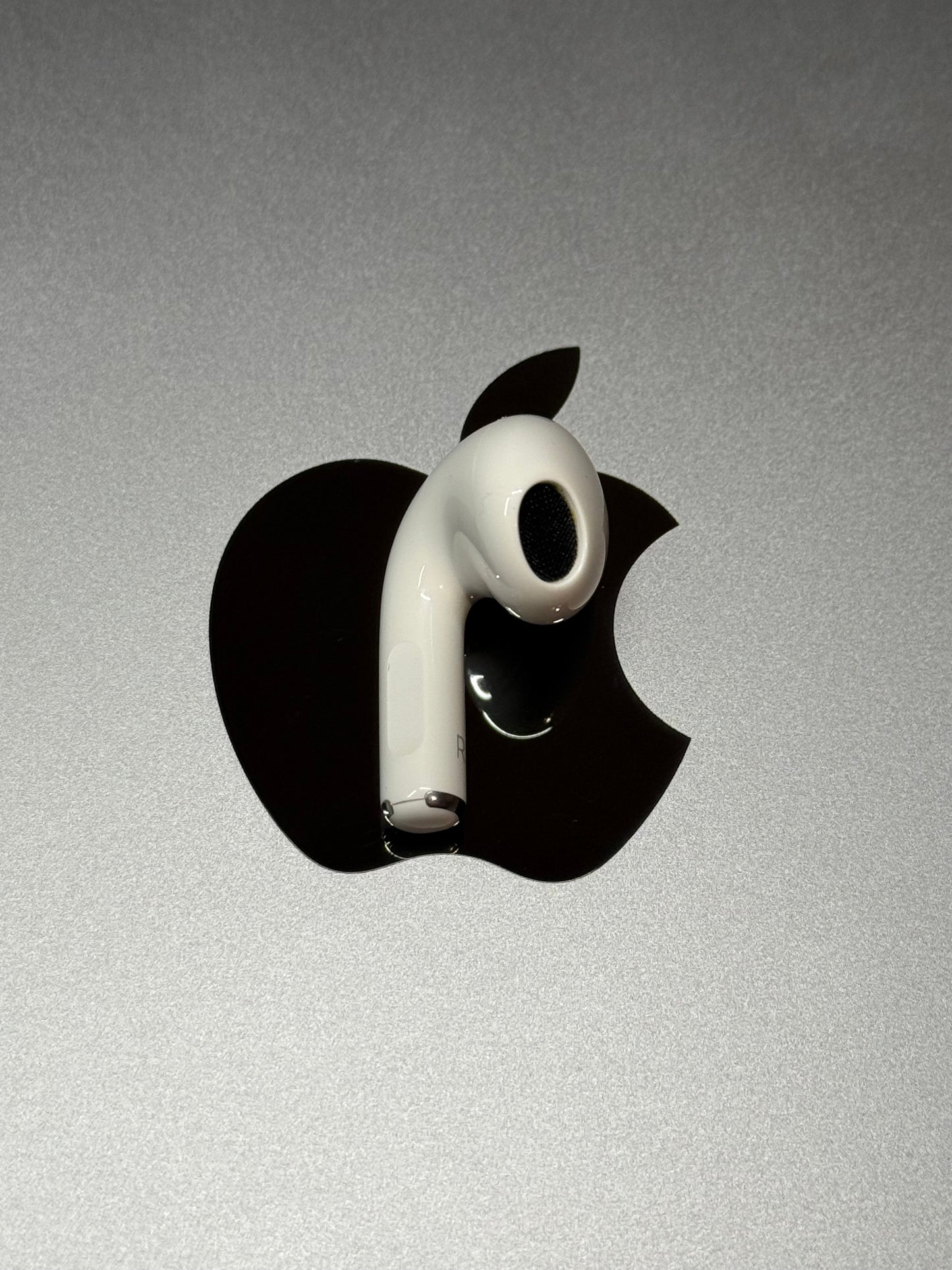 Apple AirPods 3rd Gen Right Earbud Replacement - Model A2565 - Genuine & Tested