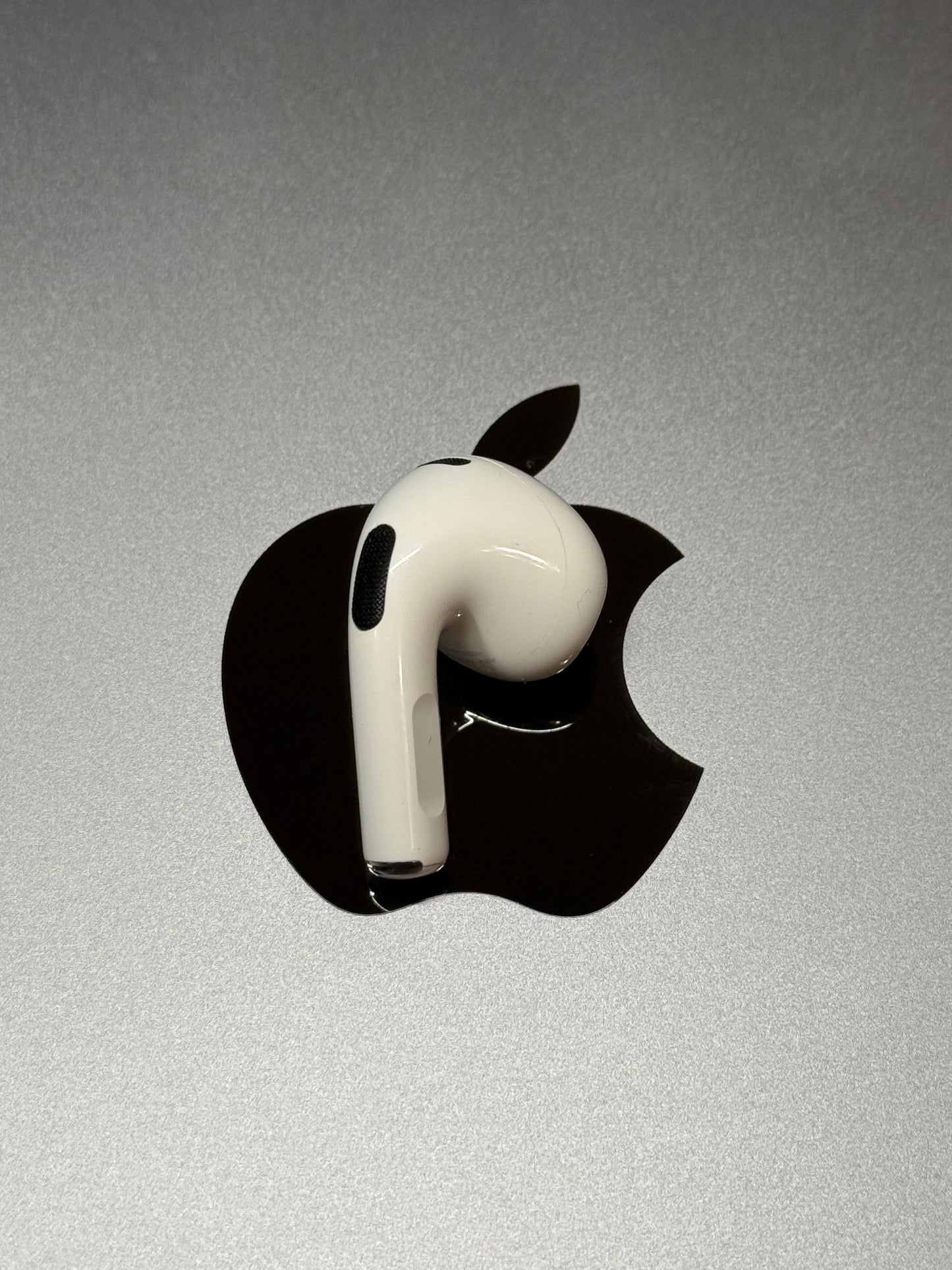 Apple AirPods 3rd Gen Right Earbud Replacement - Model A2565 - Genuine & Tested