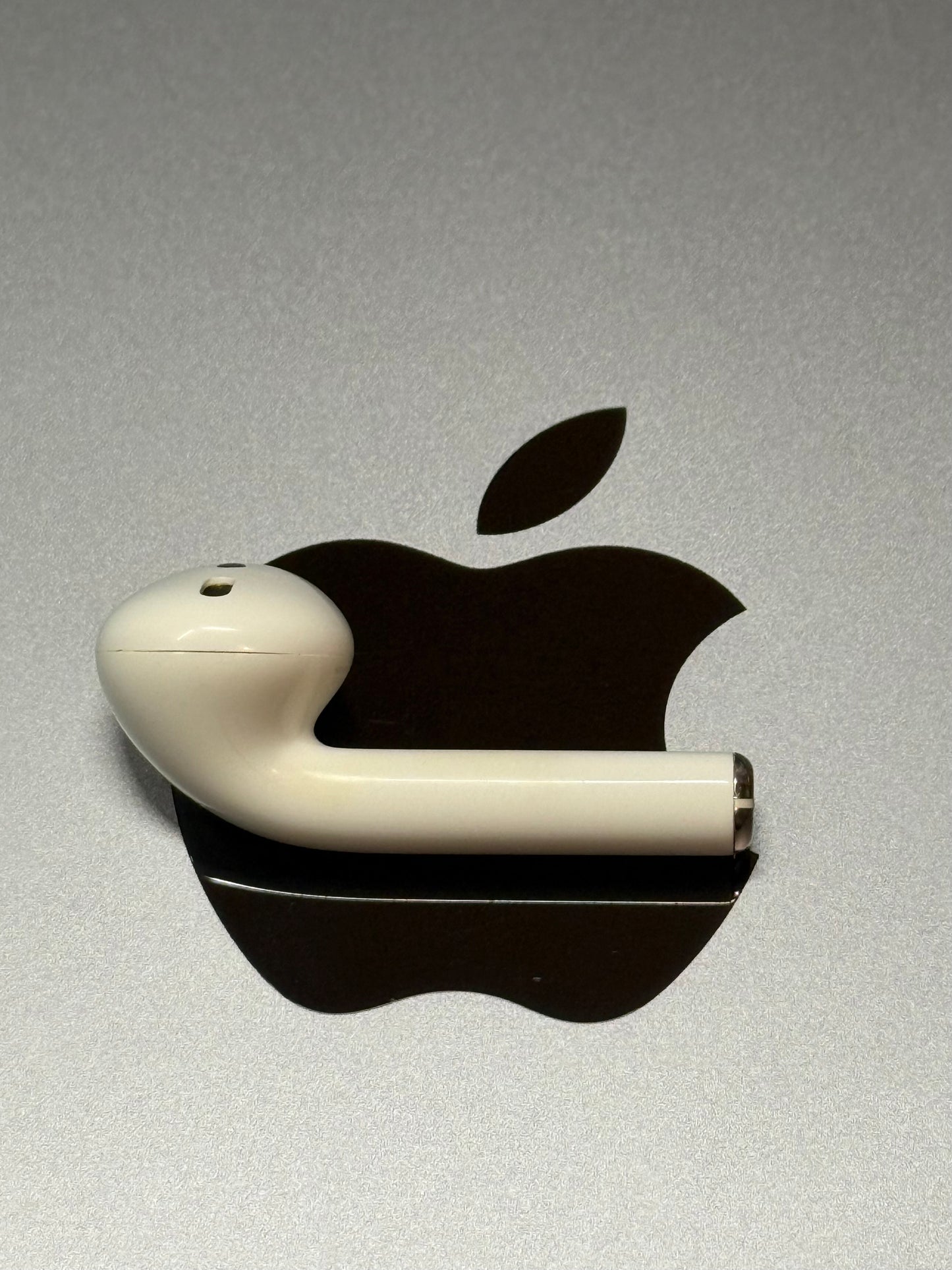 Replacement Left AirPod for AirPods 2nd Gen – Model A2031